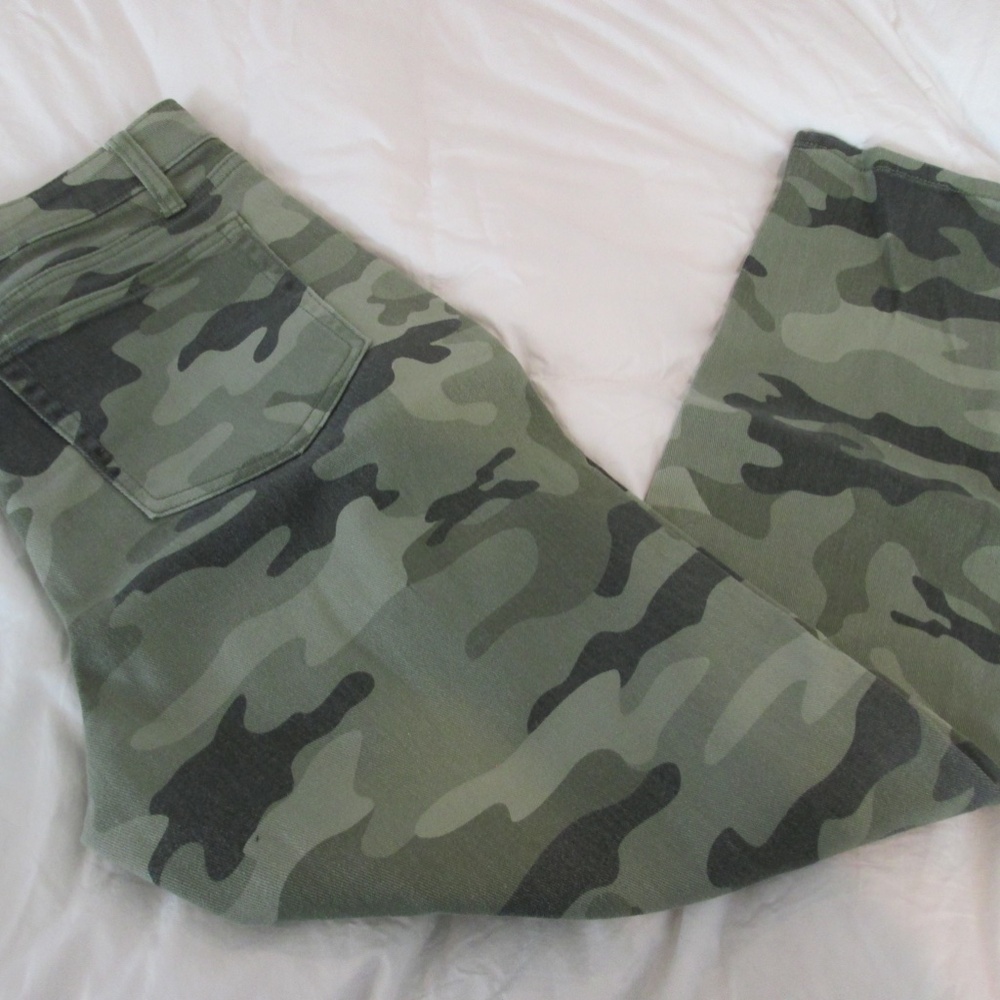 Nili Lotan for Target Green Camouflage Jeans - Size 8